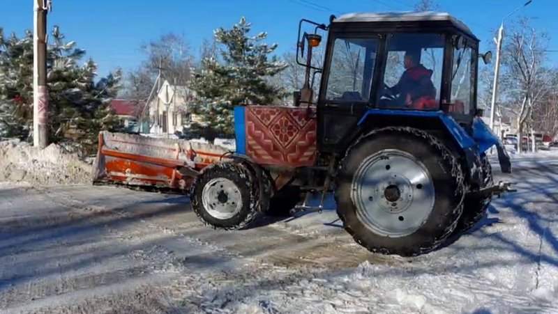 Коммунальные службы Куйбышевского района продолжают работать на благо общества.