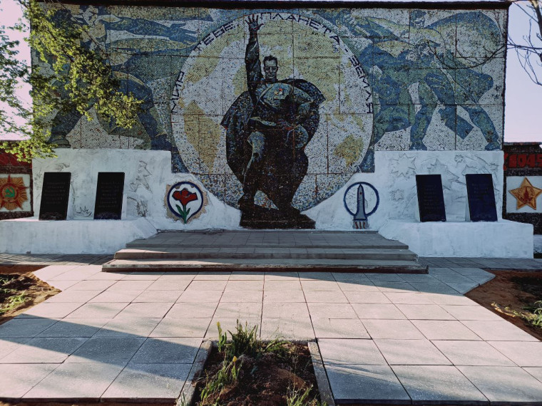 Память сильнее времени: группировка «Восток» чтит подвиг советских героев. Память сильнее времени: группировка «Восток» чтит подвиг советских героев.